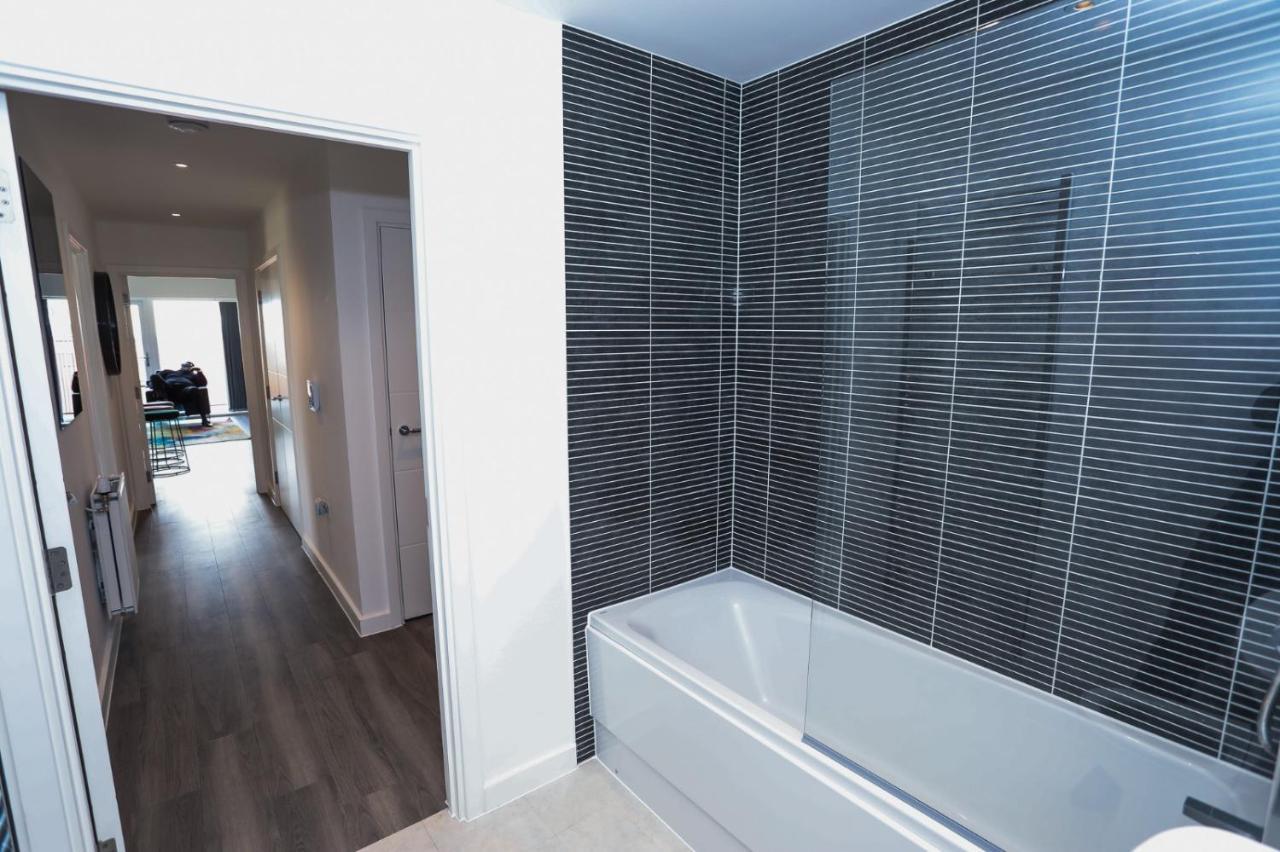 Lovely 2 Bed Apartment With Parking London Bagian luar foto